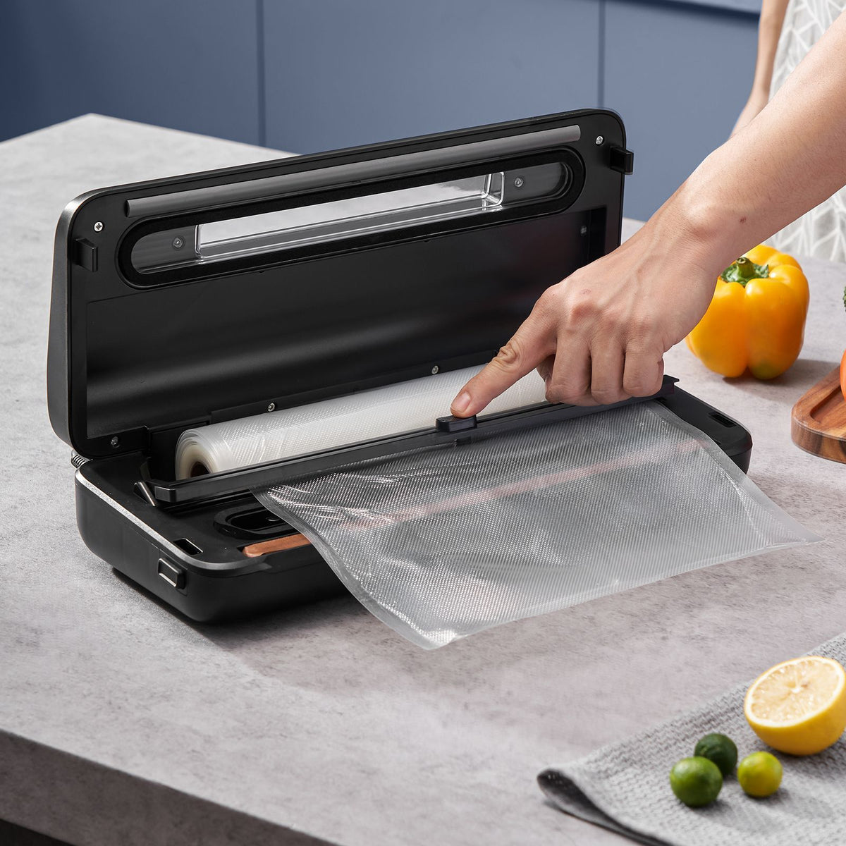 vacuum sealer machine, 80kpa 120w powerful compact food sealer, 7-in-1 multi-functional food vacuum sealer, automatic air sealing system with built-in cutter with 10 vacuum bags & 1 bag roll